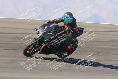 media/Nov-06-2023-Moto Forza (Mon) [[ce023d0744]]/4-Beginner Group/Session 2 (Bowl Tight Speed)/